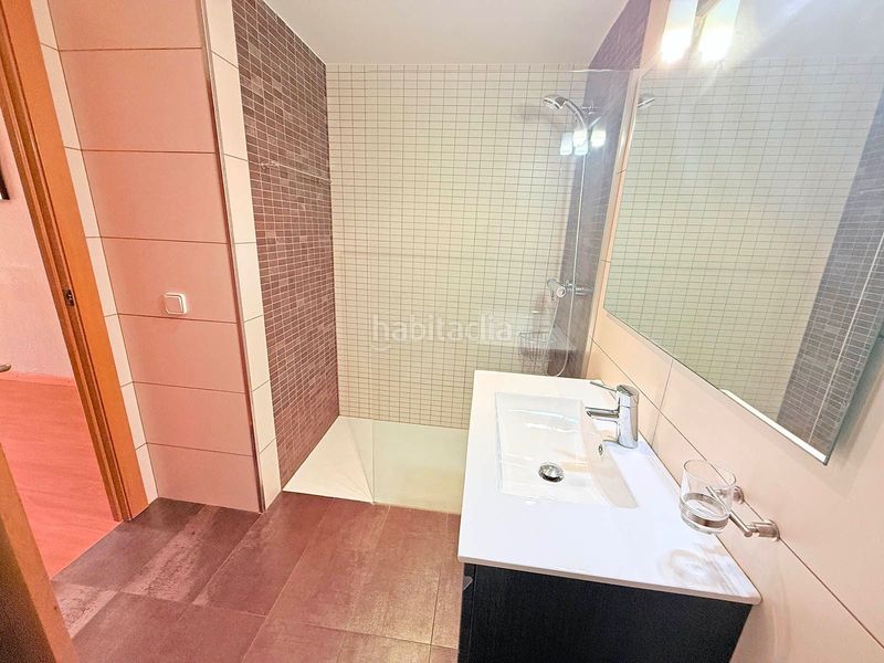 Foto 54a38065-f6d1-4cbb-919b-4d7ccf561bc8. Apartament amb calefacció a Centre Roses