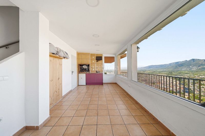 Foto c85d7d3e-ac25-44f2-9cf5-ce28a9fc2594. Casa adosada magnífica casa adosada con vistas panorámicas al mar en puig rom en Roses