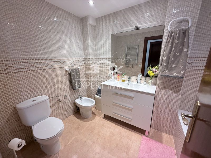 Foto 4a711463-1b20-4488-9dd3-e94043947451. Apartament amb calefacció a Vilajuïga
