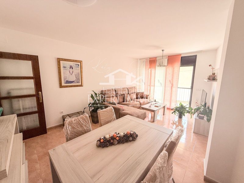 Foto 566a953f-9d9d-4195-be50-2f0d6c39bf73. Apartament amb calefacció a Vilajuïga