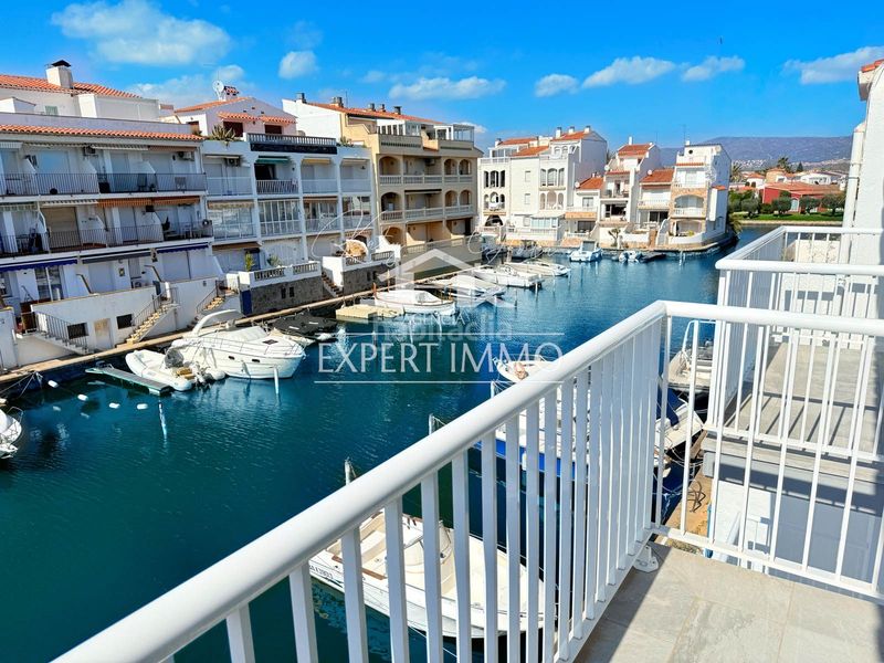 Foto 1196c195-e5df-4f93-a6c5-5472df822e3e. Casa a petit port 64 a Port Banyuls - Port Alegre - Port Empordà Empuriabrava