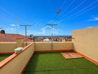 Apartament  Canig�. Acogedor apartamento reformado en el centro de palausaverdera.