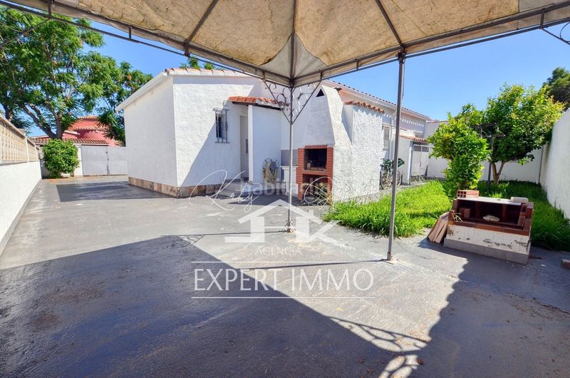 Foto 06cfe3af-9f2c-484d-95a7-ec5a64ad7a09. Casa amb calefacció aparcament a Montgrí Empuriabrava