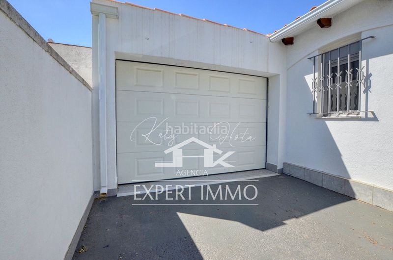 Foto 15ca7f76-582b-413b-a995-2d57467e8d39. Casa amb calefacció aparcament a Montgrí Empuriabrava