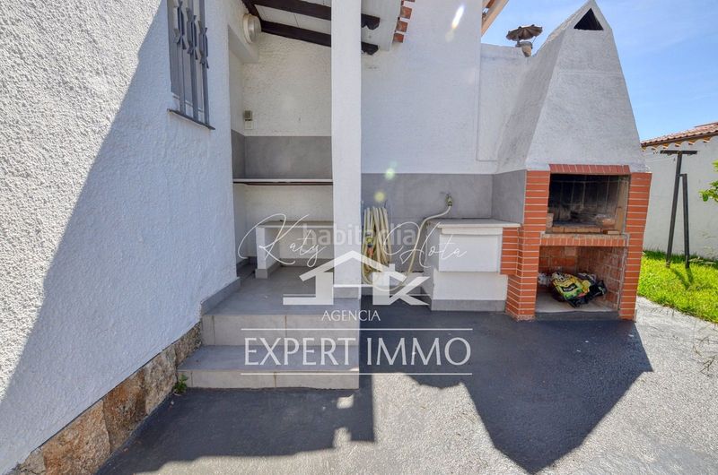 Foto 53f30f39-7df5-4ce8-8418-8d7b3e454e35. Casa amb calefacció aparcament a Montgrí Empuriabrava