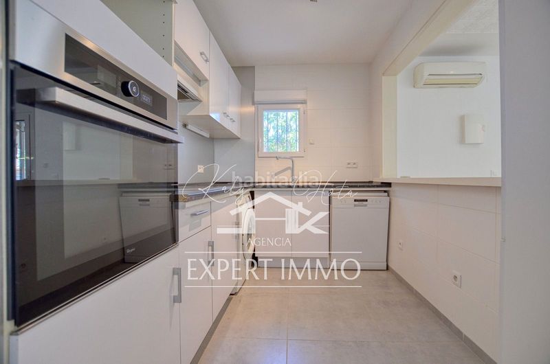 Foto 7d28c293-3004-4a1c-9be1-9366762b6607. Casa amb calefacció aparcament a Montgrí Empuriabrava