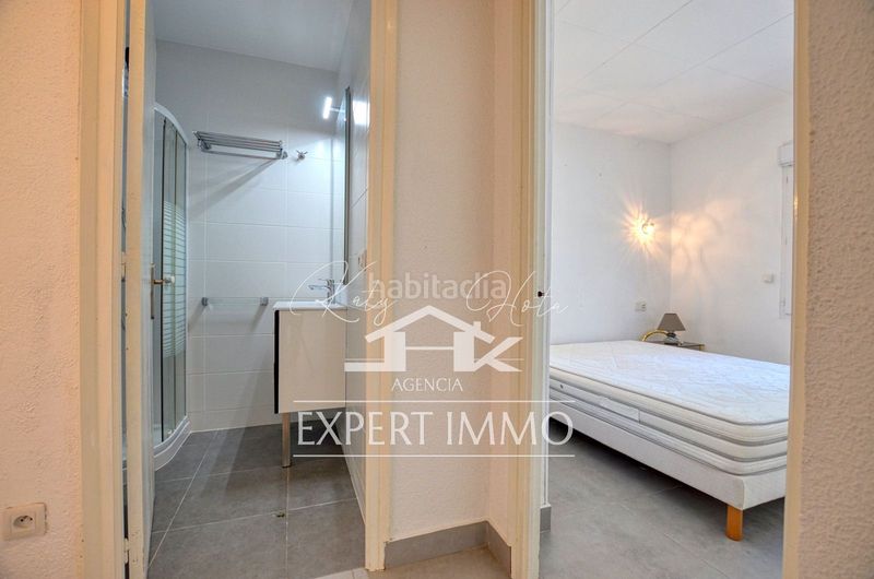 Foto a4dba574-83a2-4dca-a05d-26d5ccee348b. Casa amb calefacció aparcament a Montgrí Empuriabrava