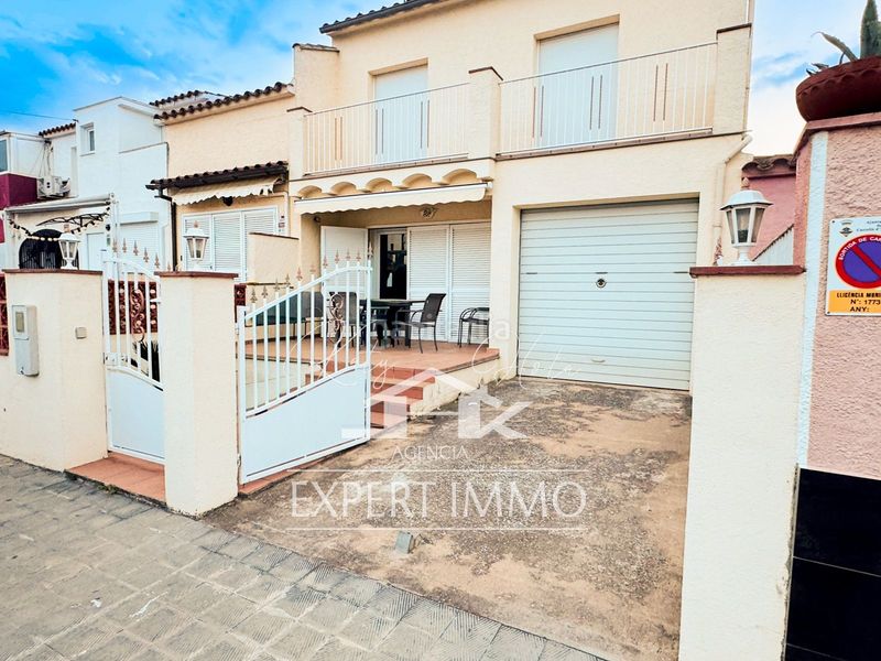 Foto 6bb910ef-bd13-470b-8ecf-7f53d9b228fc. Casa amb calefacció a Puigmal - Mas Nou Empuriabrava