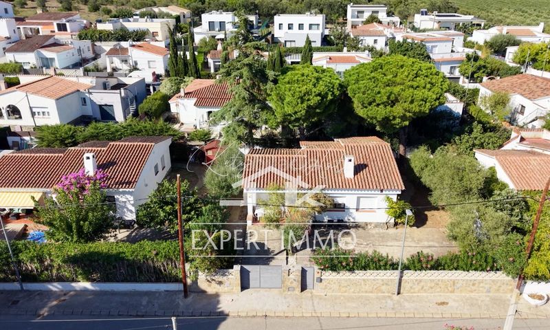 Foto 38416b9c-fdd1-4b0c-b2ba-a53b3fd08210. Casa amb calefacció a Nord Roses