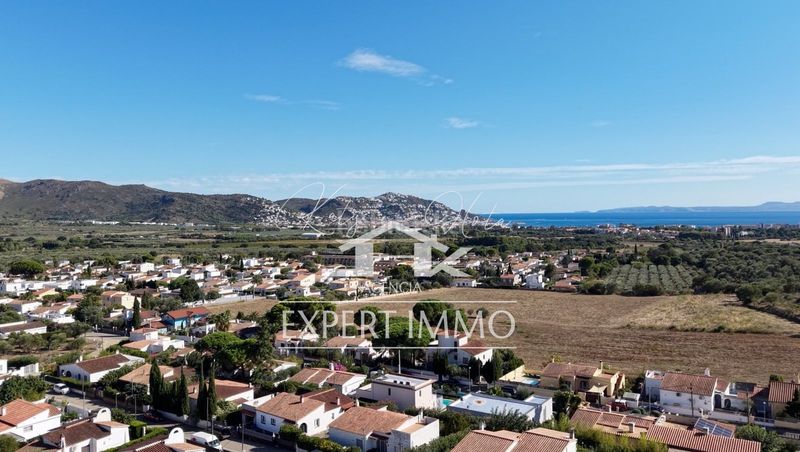Foto b6d1f5e3-4573-4ffe-87eb-a9b84716ee63. Casa amb calefacció a Nord Roses