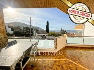 Appartement  De pindar. Apartamento reformado con vistas al mar, gran garaje y licencia