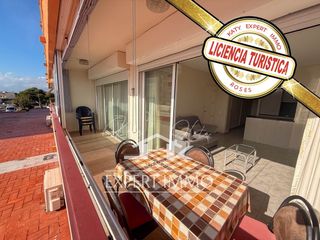 Appartement à Del cap de ponent 11. Precioso piso reformado con licencia turística, terraza acristal