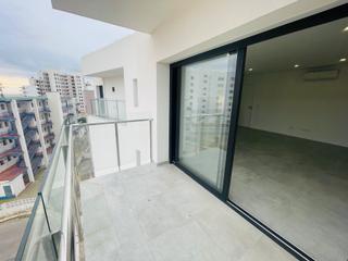Appartement à Punta llevant 12. En venta bonito apartamento nuevo en el último piso, residencia