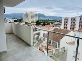 Dúplex a Punta llevant 12. En venta bonito apartamento duplex nuevo, residencia moderna  cu