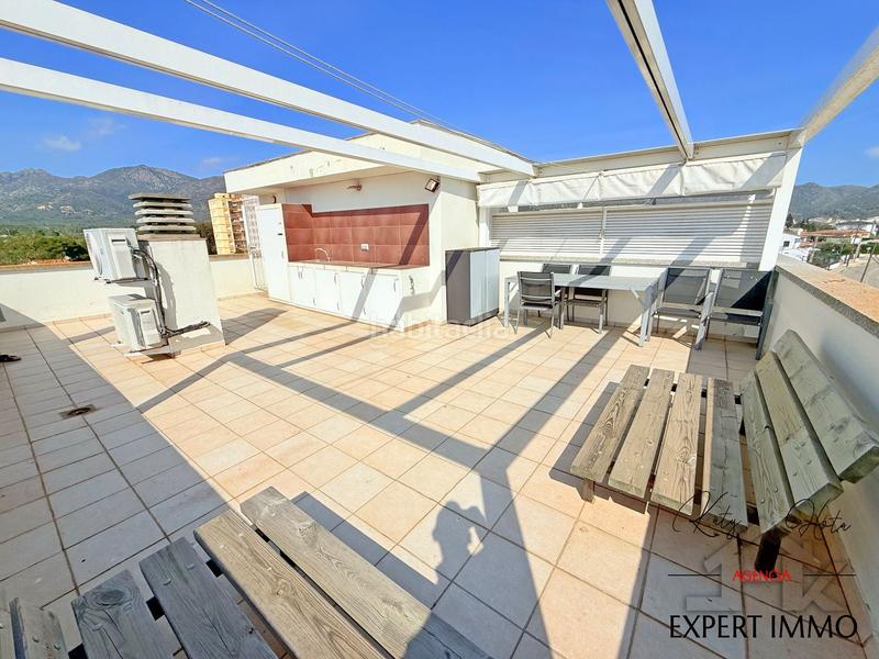 Foto 04f06d46-7502-4b8f-a551-099ccf62ef6e. Dachwohnung mit heizung parking pool in Nord Roses