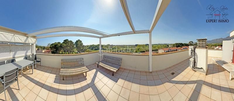 Foto 78a05536-c8ab-4fc7-b1ca-25a63f791be8. Dachwohnung mit heizung parking pool in Nord Roses