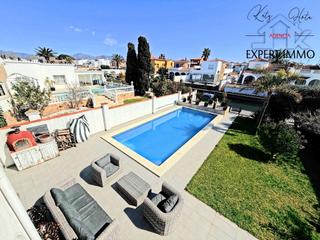 Casa  Falconera. Impresionante marina con amarre en empuriabrava  ubicacin excep