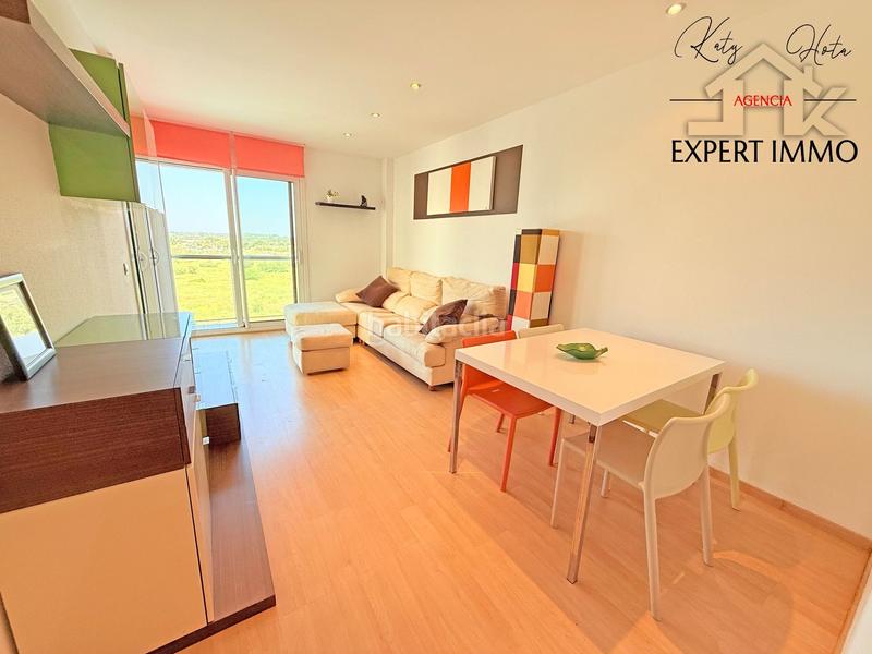 Foto 85647525-a69f-40f8-9ba1-8fca2d1db960. Àtic amb calefacció piscina a Santa Margarida Roses