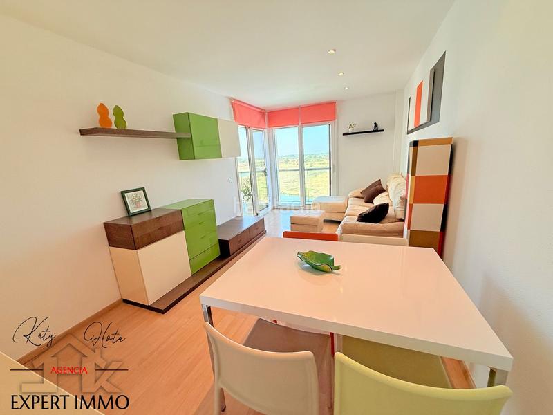 Foto a0b1d8d5-0ff4-4932-9a21-54d3b3f4a811. Àtic amb calefacció piscina a Santa Margarida Roses