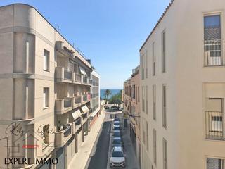 Piccolo appartamento  De madrid. En venta apartamento luminoso a 50 m de la playa, centro de rose