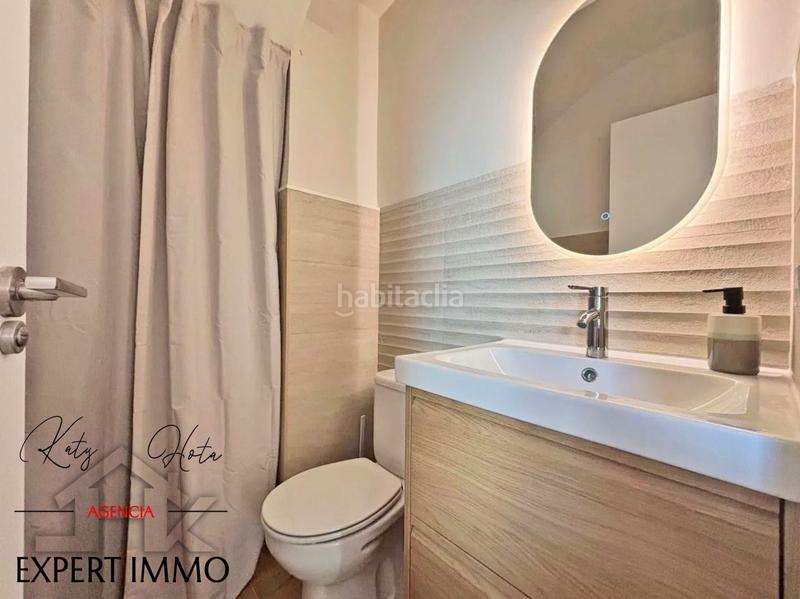 Foto 412b9828-3e9f-4554-b10b-c9e36ecef01f. Casa à la venta villa con atraque , costa brava, barrio falconera en Empuriabrava