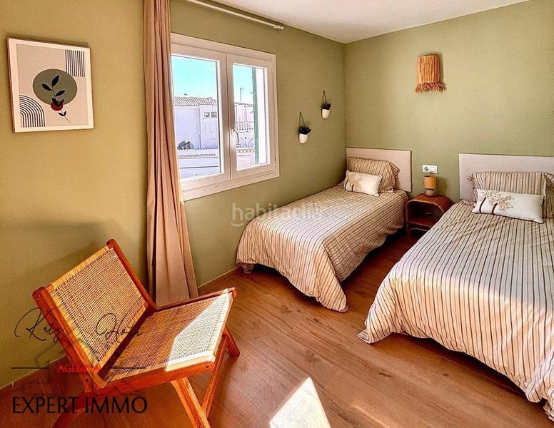Foto b3a65227-db89-41e7-8e8a-8a4bea873066. Casa à la venta villa con atraque , costa brava, barrio falconera en Empuriabrava