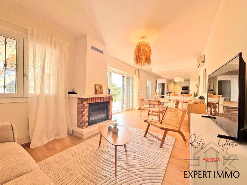 Foto c7548067-efff-48e6-ba8c-e174cb5cf974. Casa à la venta villa con atraque , costa brava, barrio falconera en Empuriabrava