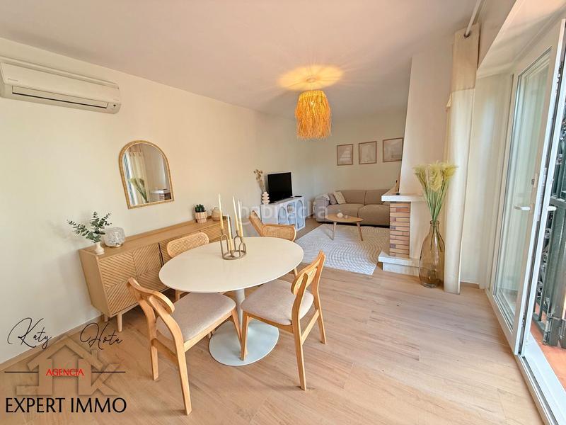 Foto f5fc5ff5-6c10-4179-a780-f60217e775b0. Casa à la venta villa con atraque , costa brava, barrio falconera en Empuriabrava