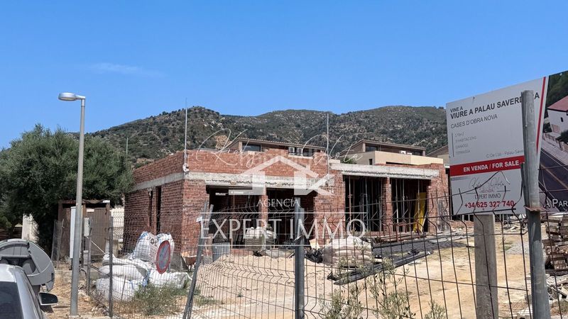 Foto a54b7d06-3403-4878-a779-d5a2df2fc4f4. Casa adossada amb calefacció a Palau-saverdera