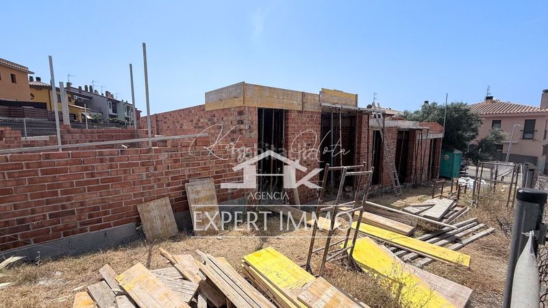 Foto af9ab158-fca0-4676-9270-3de3113634ad. Casa adossada amb calefacció a Palau-saverdera