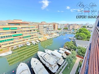 Apartament a Del cap de la gola 28. Magn�fico �tico d�plex en una de las mejores residencias de rose