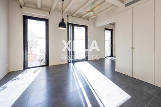 Pis  Carrer dels jocs florals. Sants   pied  terre