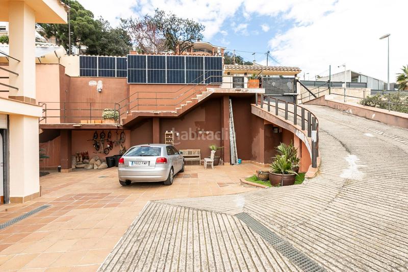 Foto 4daea71d-96cb-4509-a2ea-fb3ab5ee6cb3. Casa con riscaldamento parcheggio piscina in Mas Ram Badalona