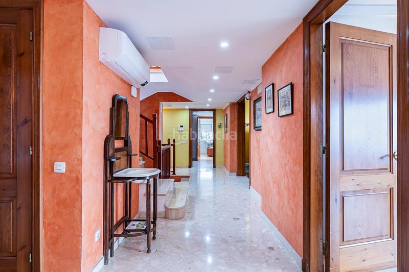 Foto 8756ef09-f83d-4b2a-a11f-210cf5700e04. Casa con riscaldamento parcheggio piscina in Mas Ram Badalona