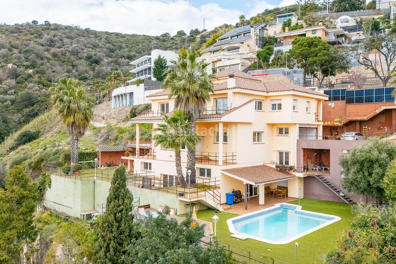 Foto a50e551e-a1e8-476d-b6c8-e504e63be83e. Casa con riscaldamento parcheggio piscina in Mas Ram Badalona