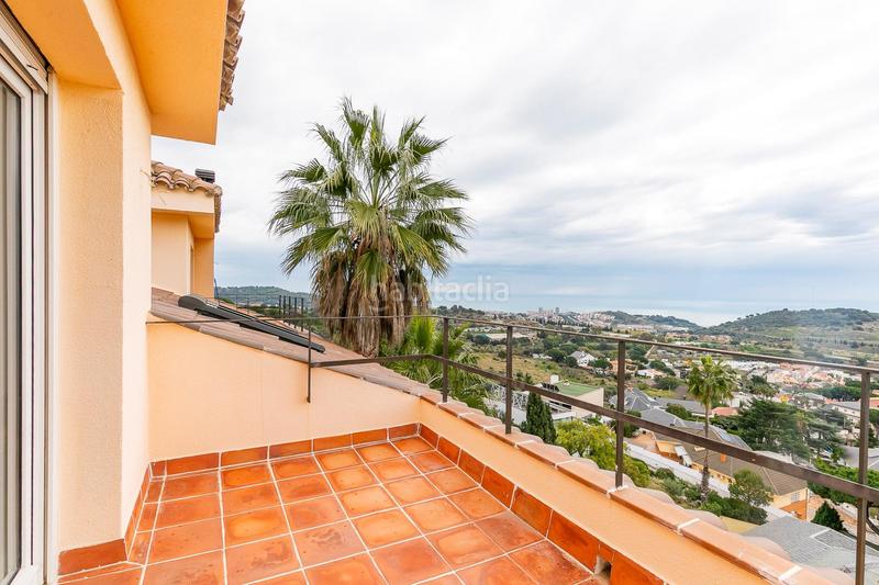 Foto b48750da-4720-46f3-a8e6-eb06c31af6b2. Casa con riscaldamento parcheggio piscina in Mas Ram Badalona