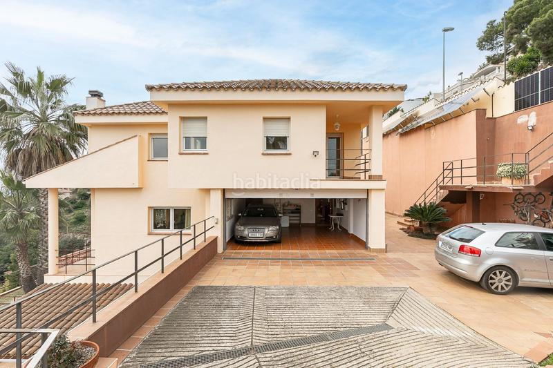 Foto 5090f929-cdac-45fc-bd79-6d31b0c40b78. Maison avec chauffage parking piscine dans Mas Ram Badalona