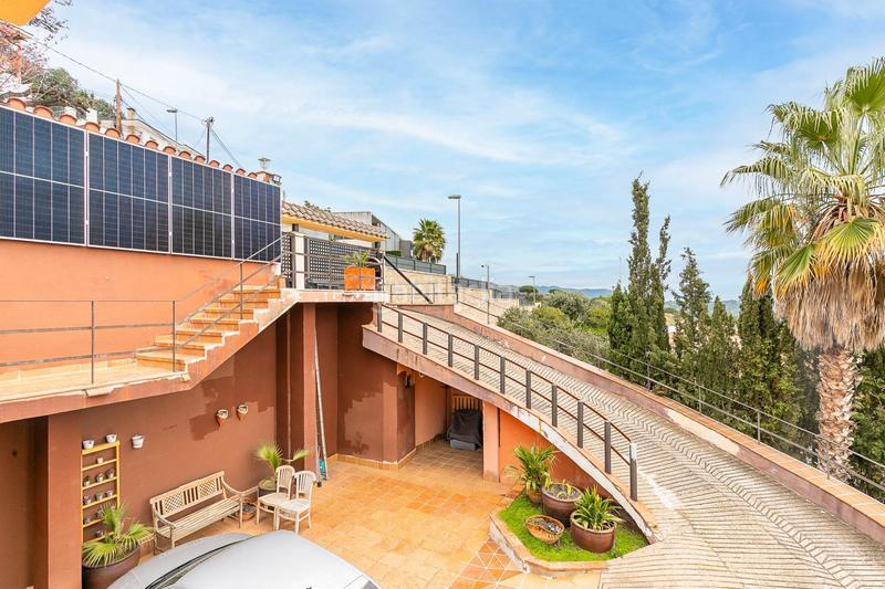 Foto 81900b0b-687c-432e-bb3c-c1c5dffad47a. Maison avec chauffage parking piscine dans Mas Ram Badalona