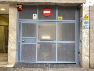 Autoparkplatz in Carrer de ramon turró 257
