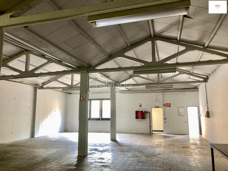 Foto fbf90890-0ef9-47a7-b123-33bb0470f99a. Rent office space with parking in Poblenou Barcelona