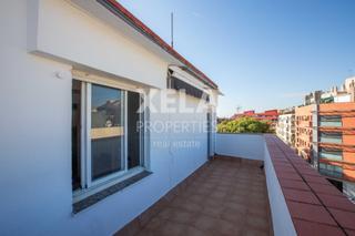 Dachwohnung  Carrer diposit. Ático con terraza y vistas despejadas