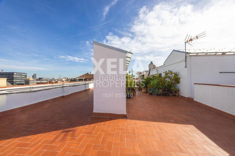 Foto cb8ec29f-2695-4bd7-b93b-31ace9a41a8e. Piso el Poblenou modernismo y encanto en Poblenou Barcelona