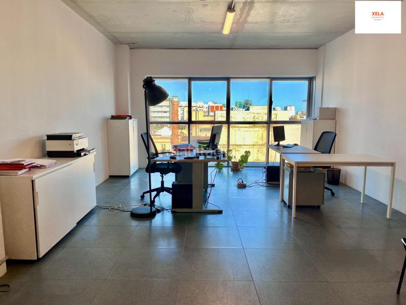 Foto 9859f190-89a4-4682-b6b5-e4e2c4861494. Rent office space in calle del doctor trueta 183 in Barcelona