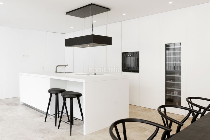 Foto 4a35a417-ebfe-4f9d-a41a-e18d2ec3128e. Casa amb aparcament a Benissa pueblo Benissa