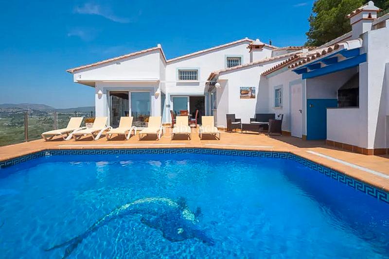 Foto 2f4e06b0-58bf-4faf-bad7-437cb8234636. House in Casco Urbano Moraira