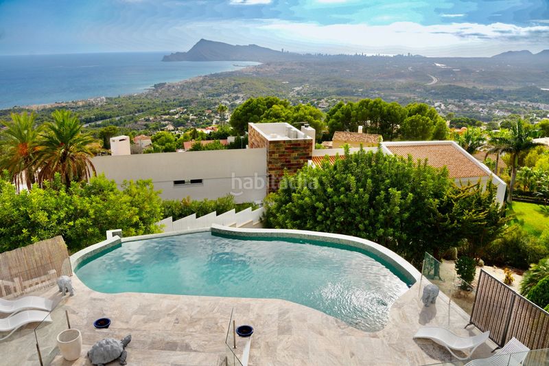 Foto 7c79b3ae-4e3d-4ebb-881d-e072548a52e8. Casa amb aparcament a Altea ciudad Altea