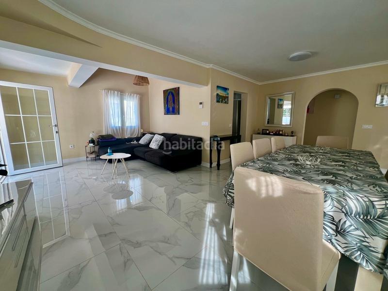 Foto 49648ec2-3c00-4a64-9d32-5719bb5e8faa. Casa amb aparcament a Centro Urbano Dénia