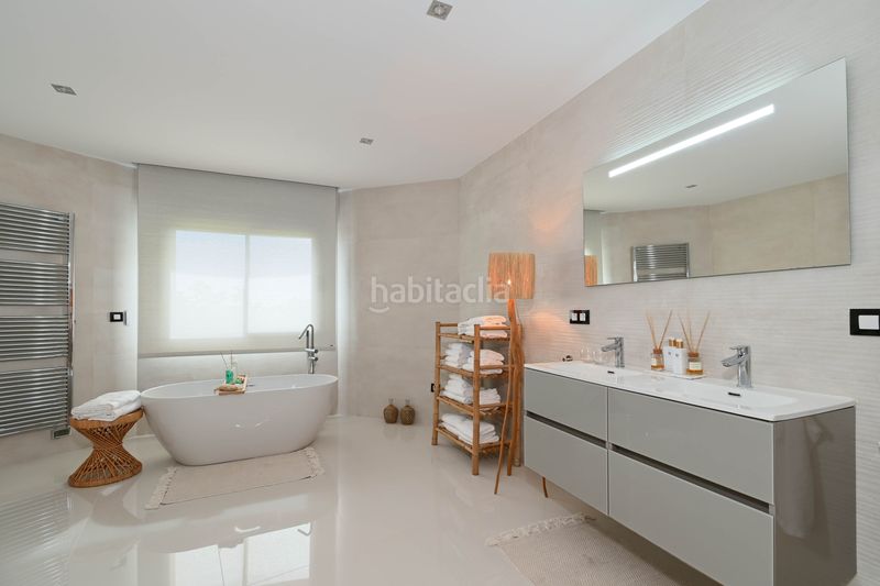 Foto 336037d4-e09e-4c71-9cb5-013bcacd6dd9. Casa a La Fustera Benissa