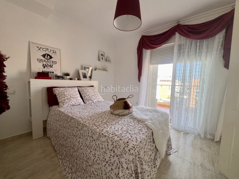 Foto 78156094-8cb5-4432-a0f8-1ce0d0f4abc9. Casa adossada amb aparcament a Centro Urbano Dénia