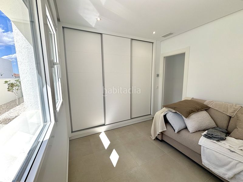 Foto b881ca96-ba85-4bf9-ba83-90bb5675b3e2. Casa a Benijófar